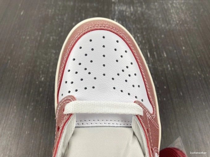 Cheap LUCY 'RED 1 JORDAN ROOM AIR TROPHY X OG LOW BLACK' FN0432-017 0812